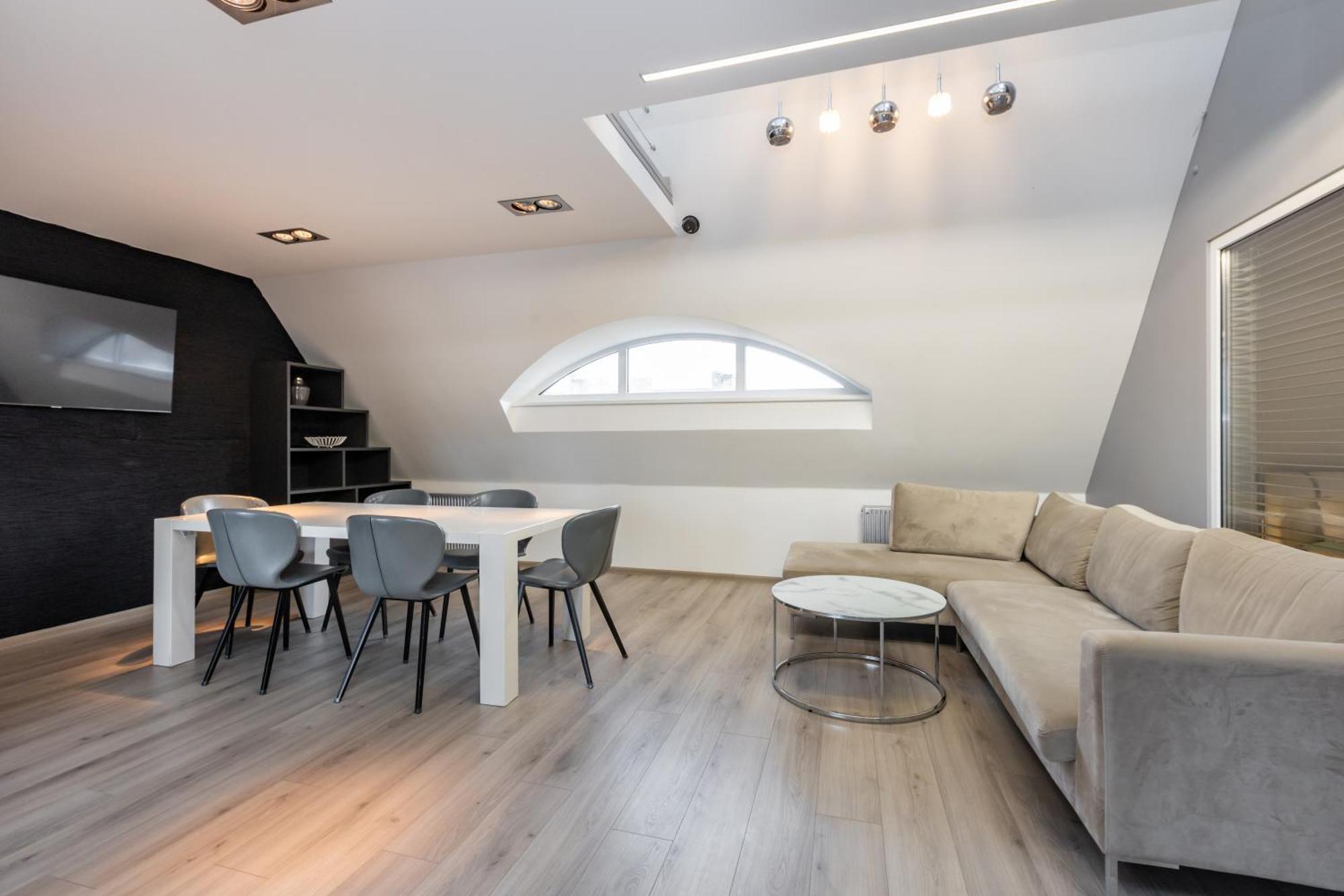 Penthouse Apartment With Terrace Рига Экстерьер фото