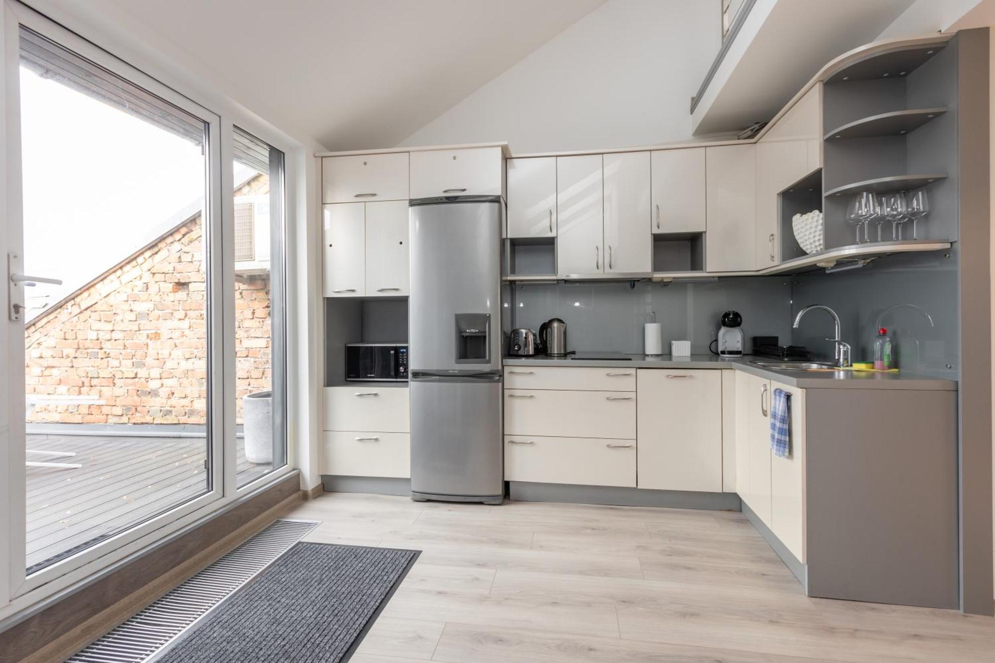 Penthouse Apartment With Terrace Рига Экстерьер фото